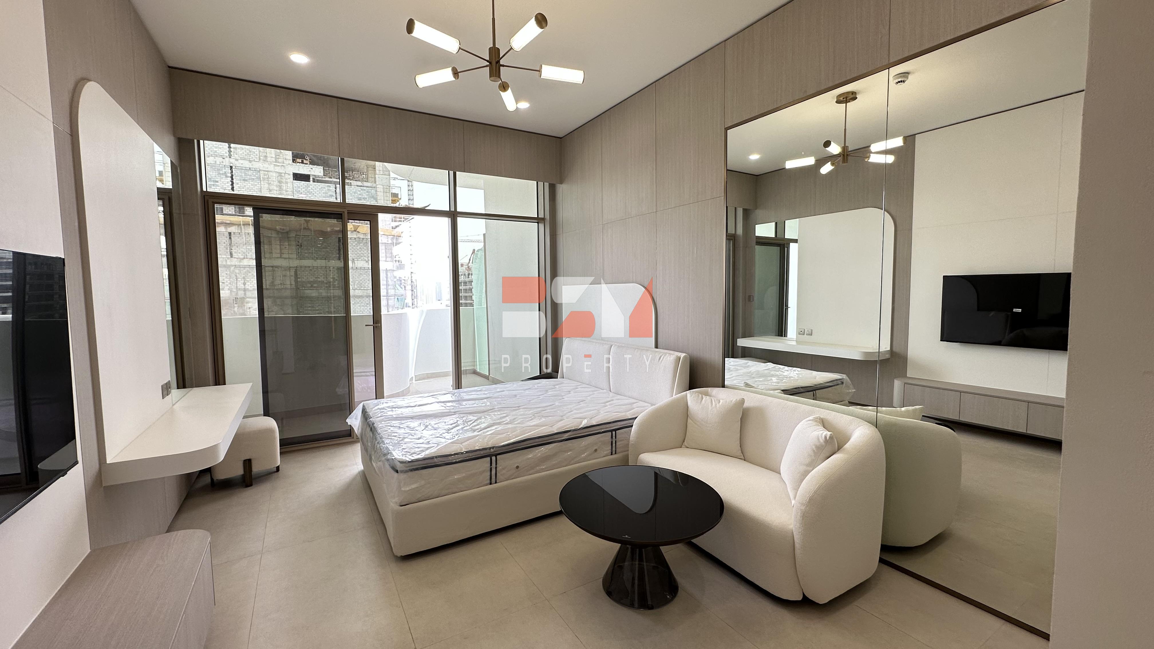 BRAND NEW FULLY FURNISHED STUDIO APT