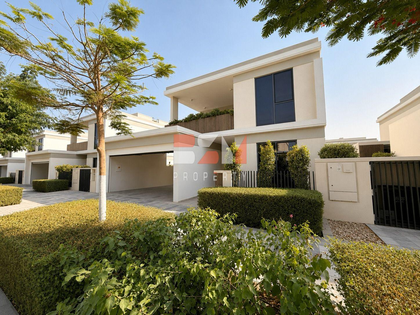 4BR + M + D | Large Plot | Private Garden