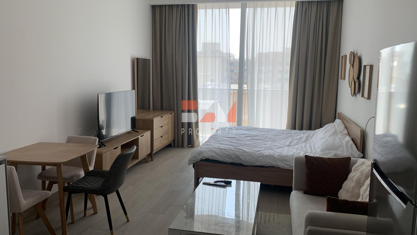 Luma 22 West Tower – Fully Furnished | Flexible Cheques | Book Now