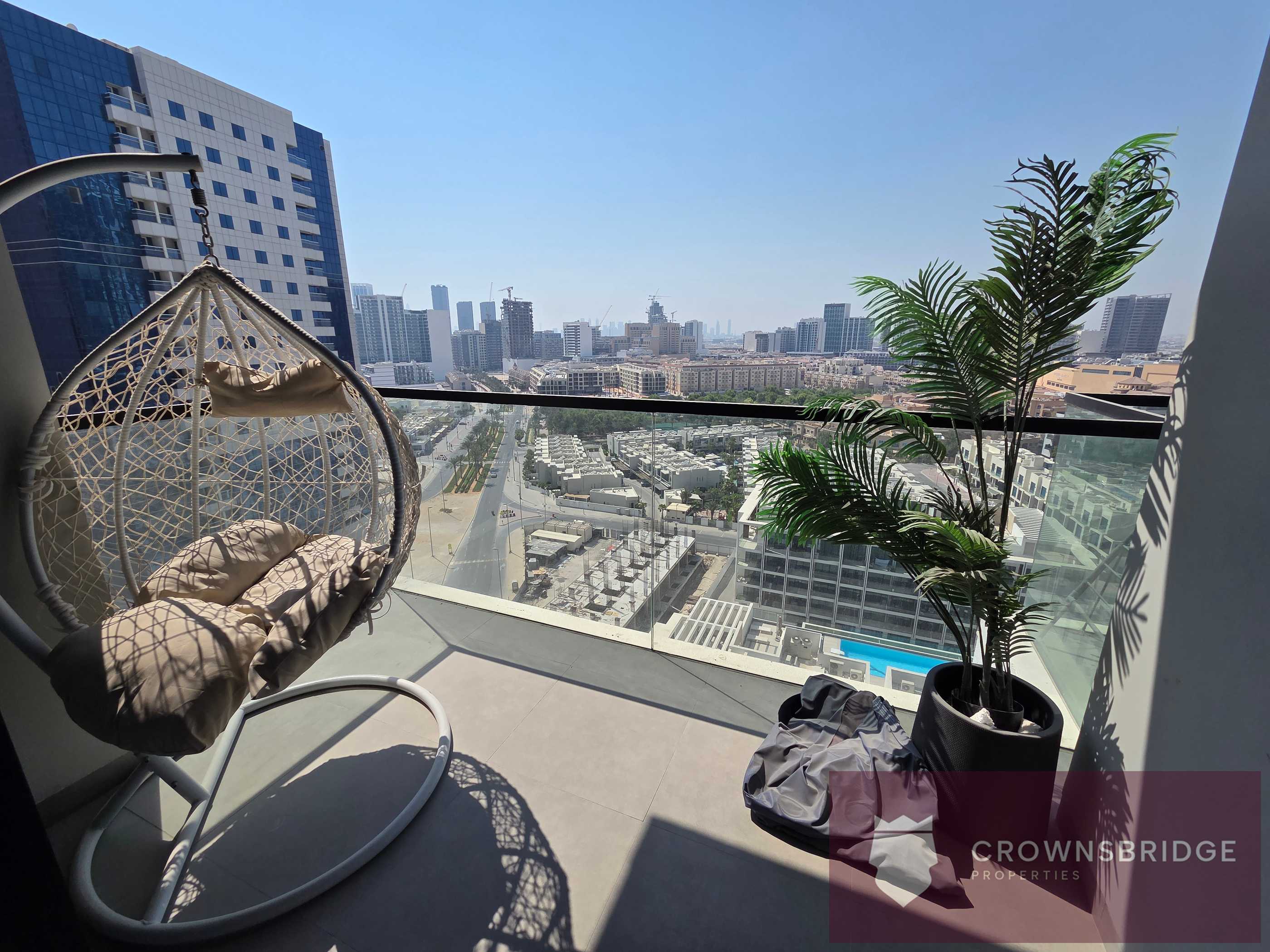 Fully Furnished | Flexible Cheques | Amazing View
