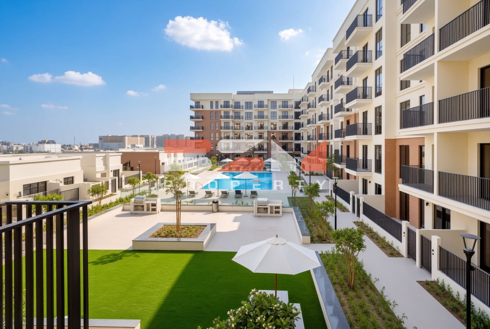 POOL VIEW | SPACIOUS LAYOUT | FULLY FITTED KITCHEN