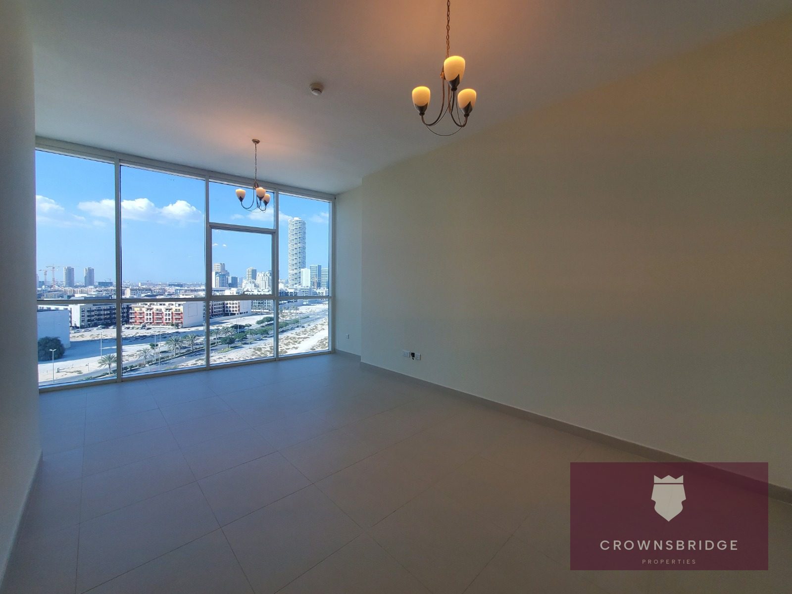 Spacious and Bright | Kitchen Equipped | Monthly Cheques