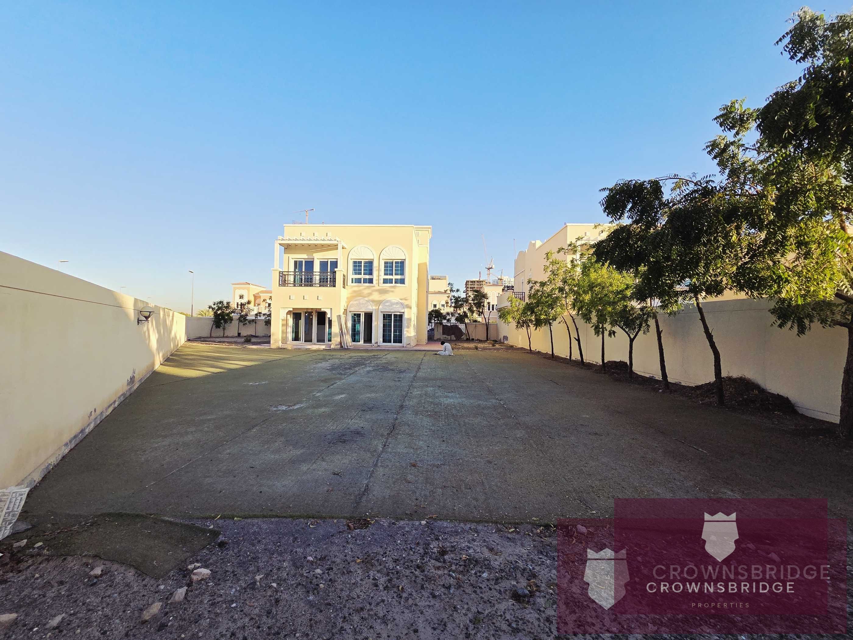 Massive Corner Plot | Ready to Move | Must View