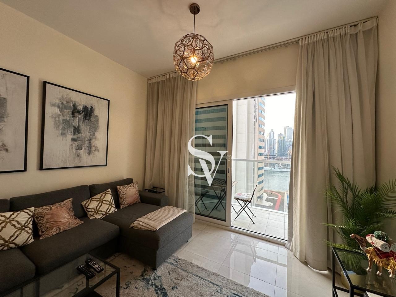 Luxury 1BR Apartment | Ready to Move-in | Spacious