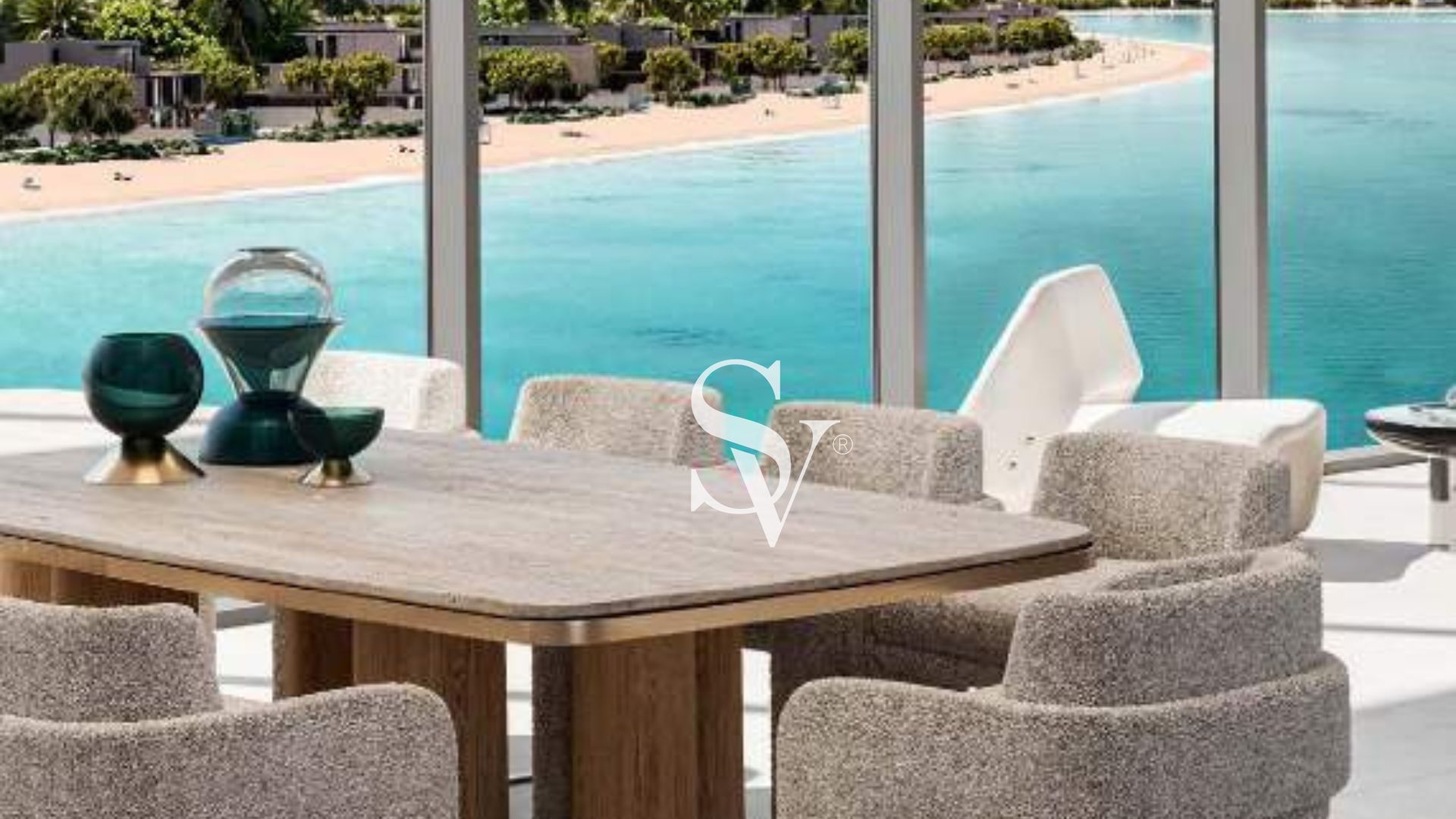 Townhouse | Beachfront | RARE