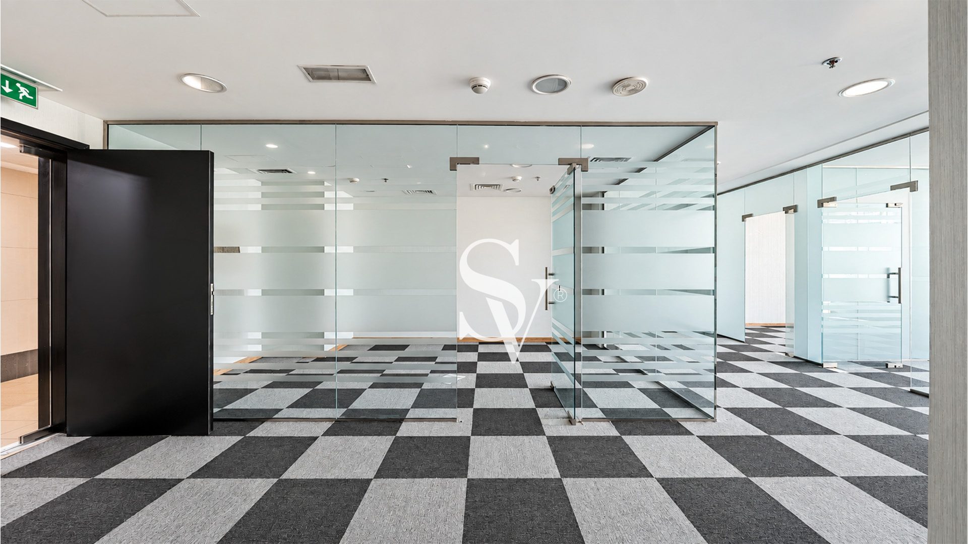 VACANT | PREMIUM FITTED | HIGH FLOOR | VASTU
