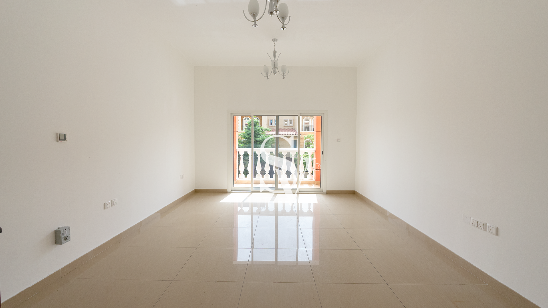 Chiller Free | Low Floor | Villa View | 12 Cheqs
