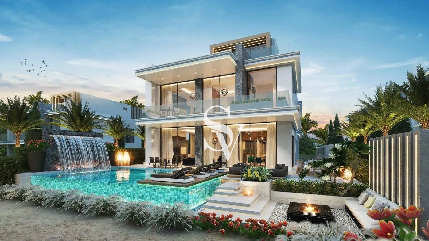 DIRECT ON WATER | DISTRESS | 1% MONTHLY | FREEHOLD