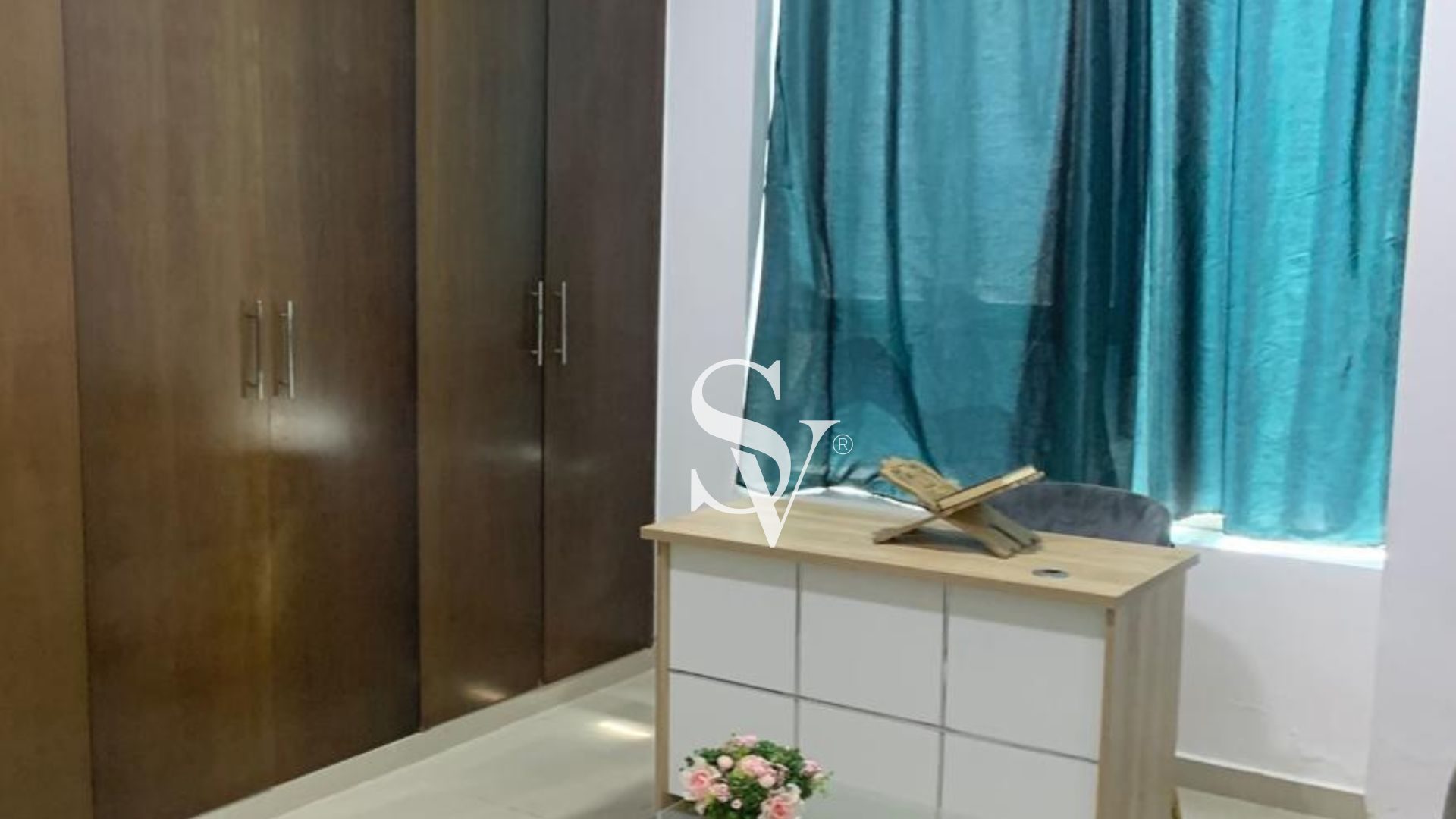 Spacious 2 BR | High Floor | Prime Location
