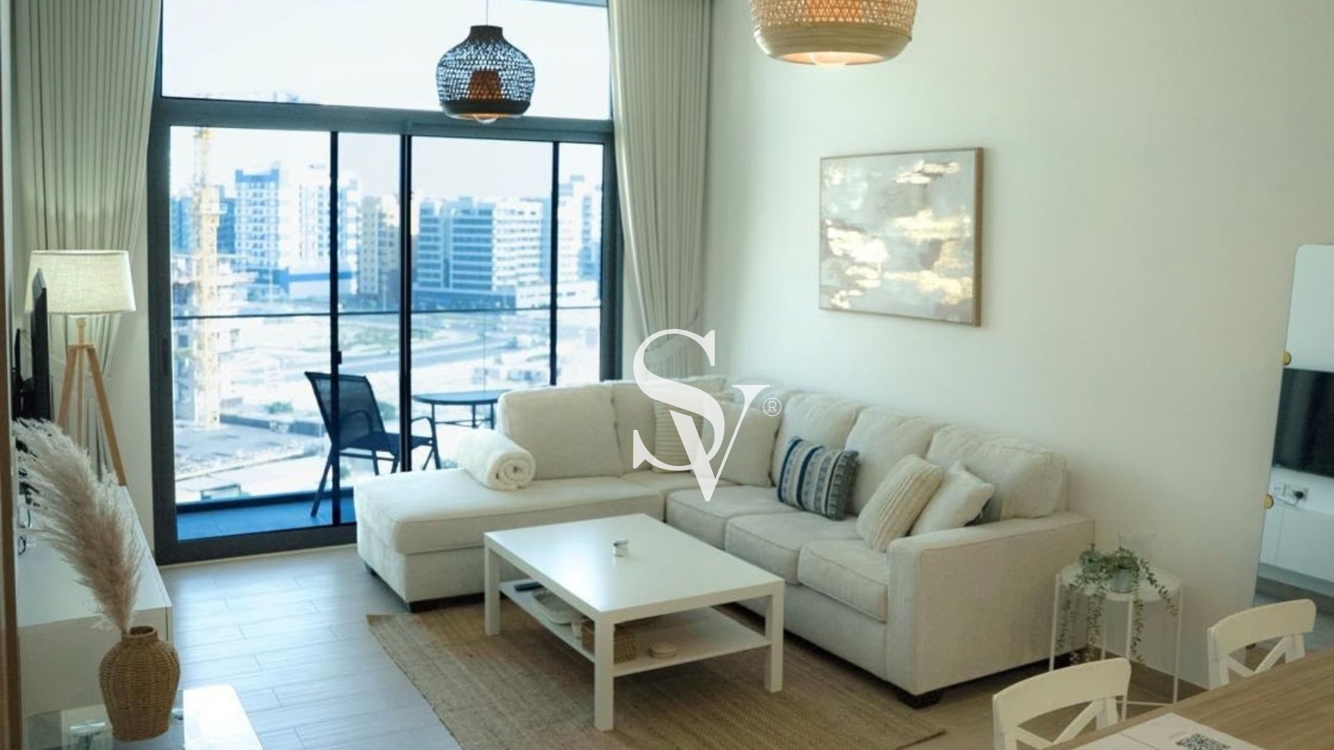 Elegant Fully Furnished|Park view & Bright| Vacant