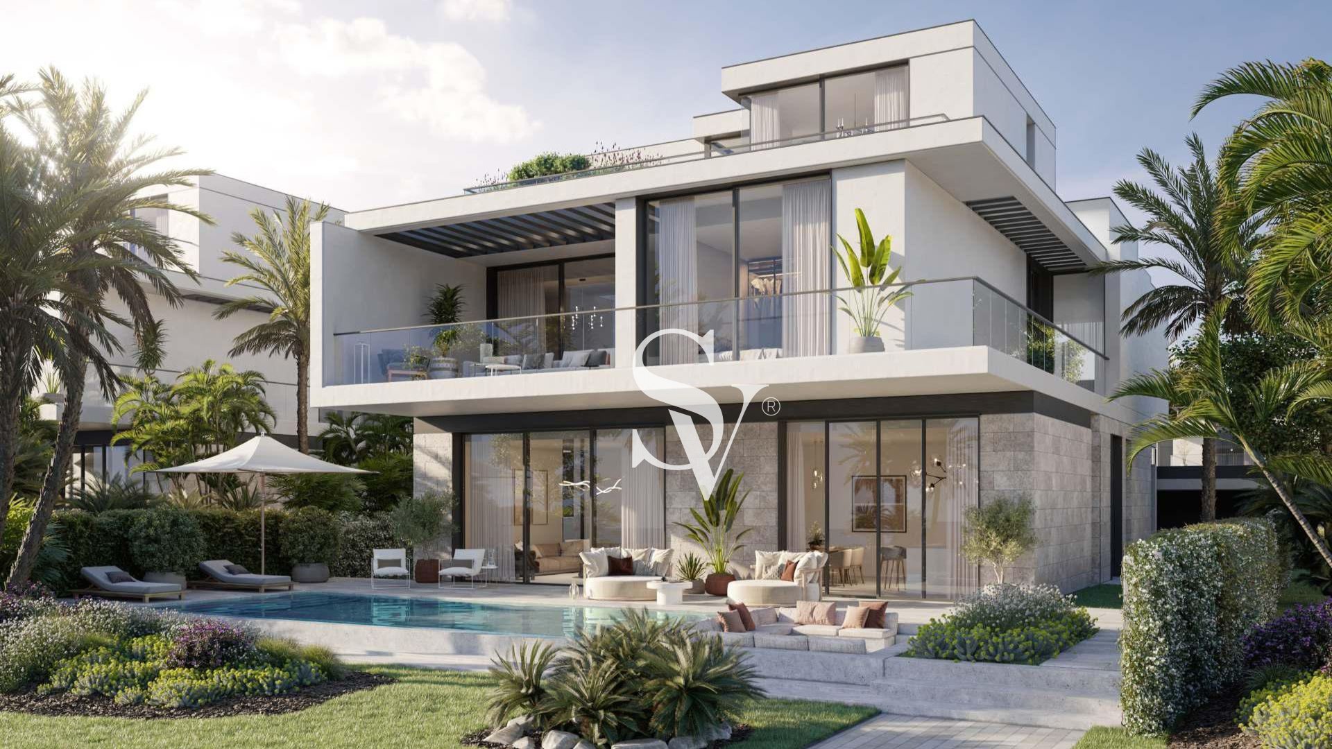 Rare Coastal |Trophy Residence | Private Beachside